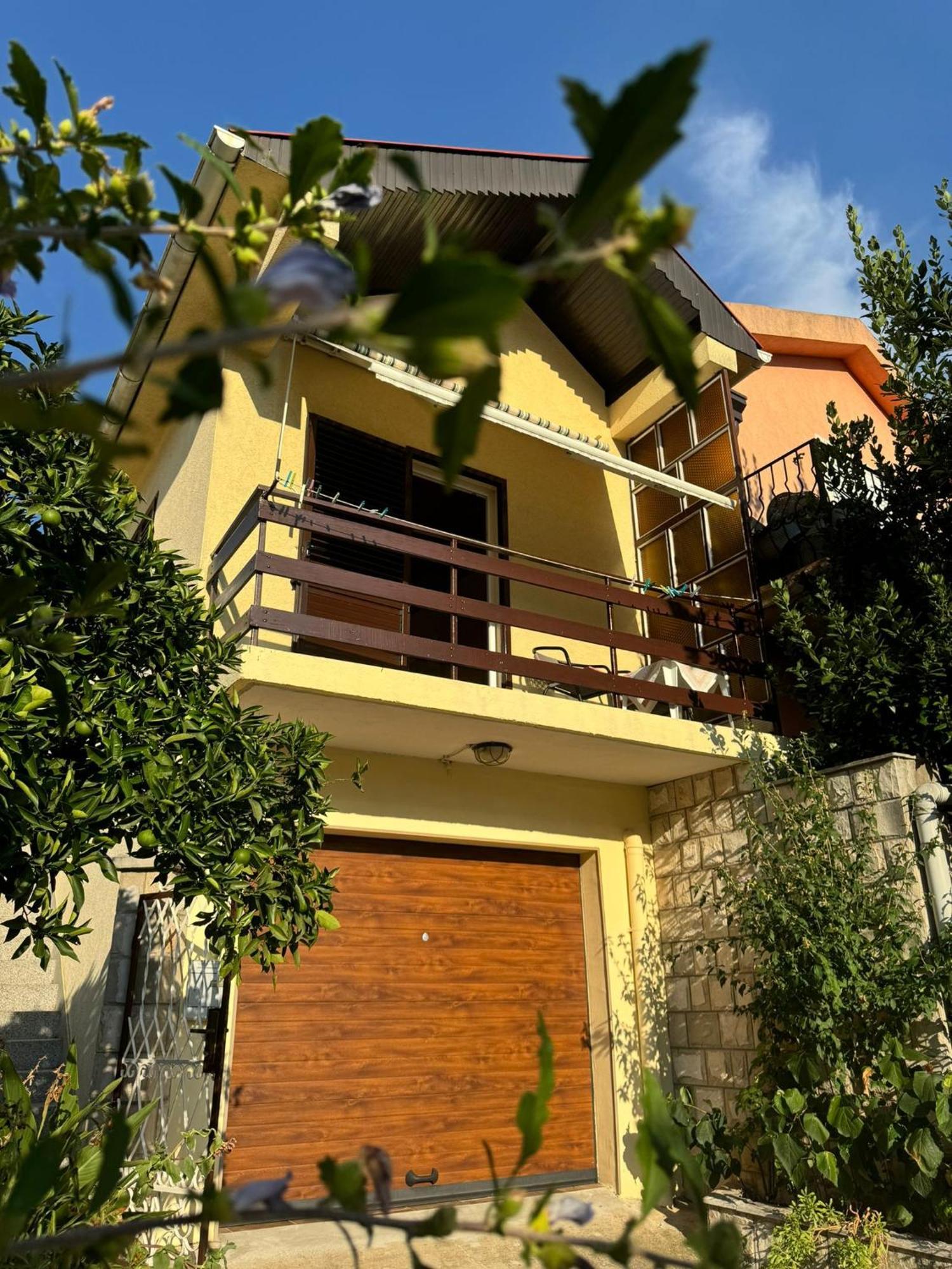 Lorena Rooms Risan Exteriér fotografie