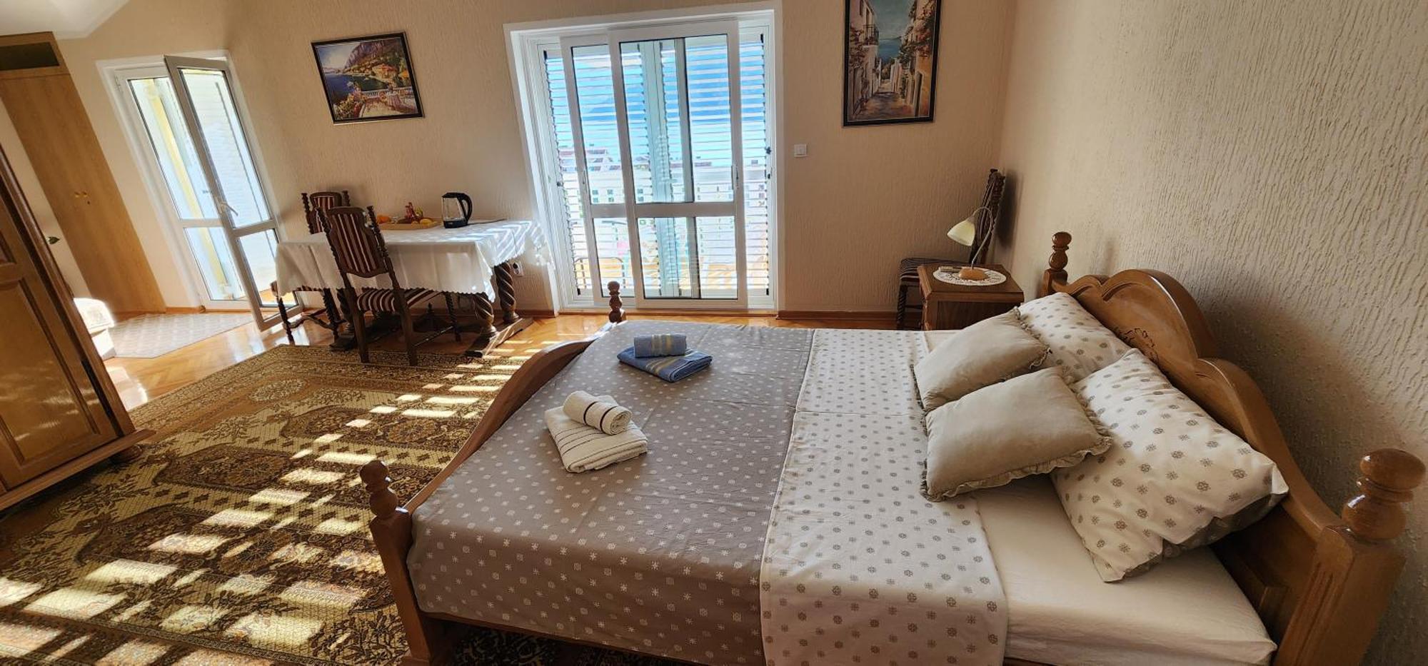 Lorena Rooms Risan Exteriér fotografie