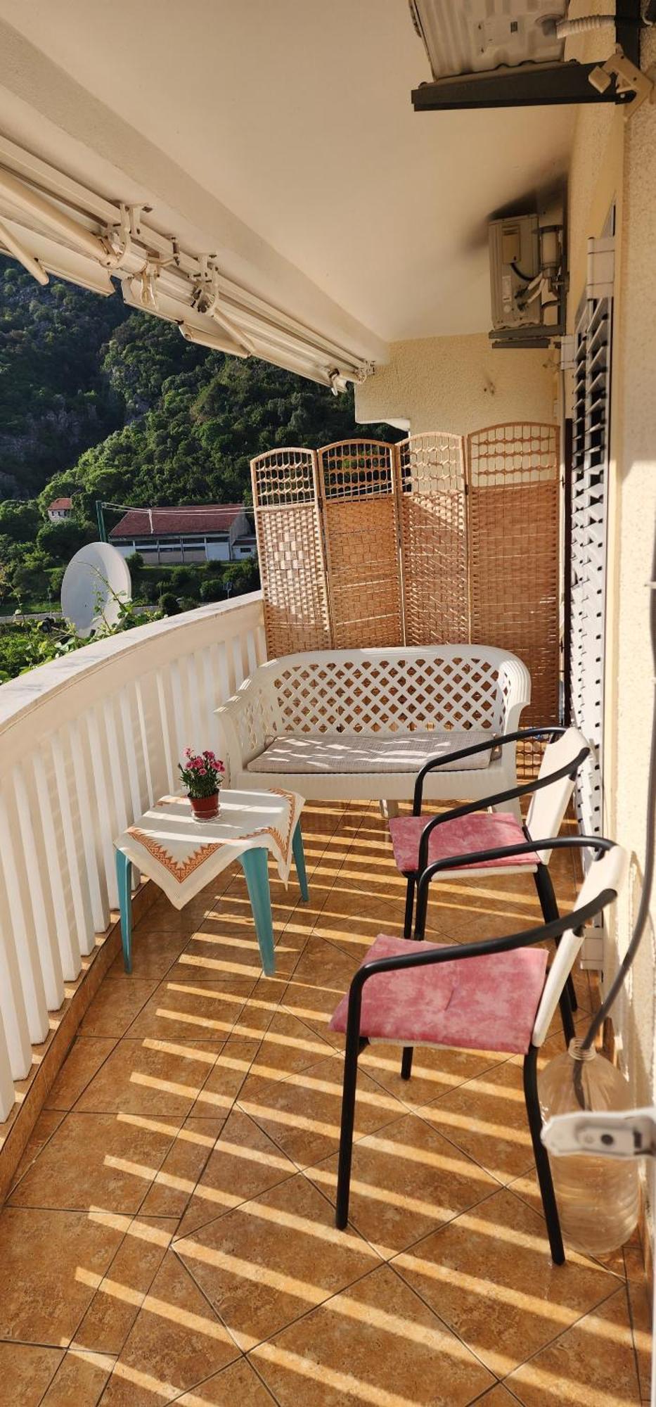 Lorena Rooms Risan Exteriér fotografie