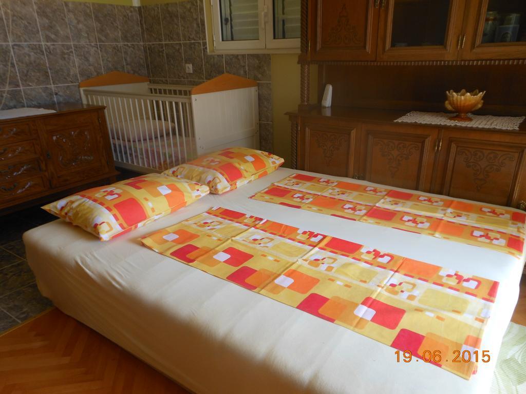 Lorena Rooms Risan Exteriér fotografie