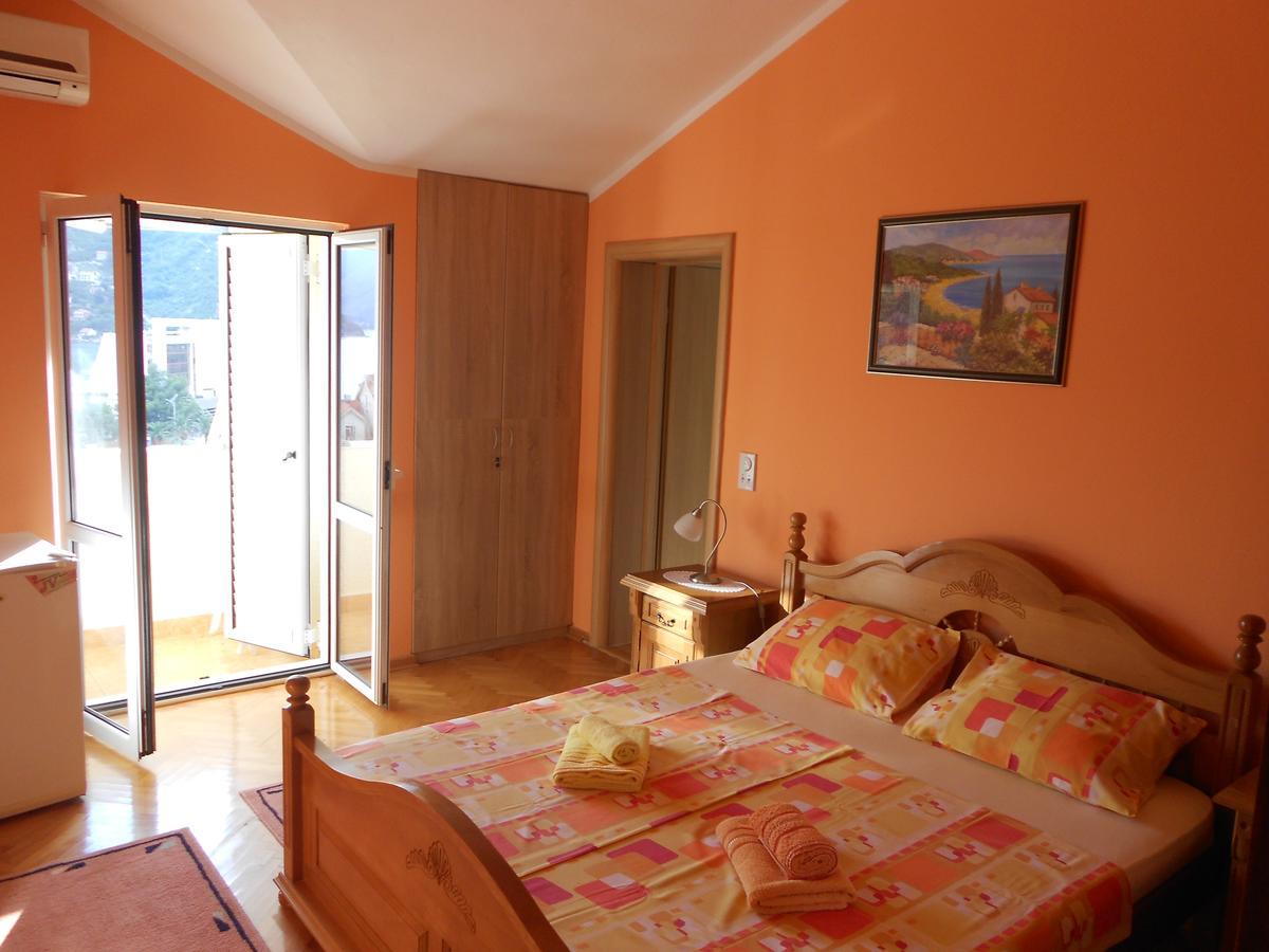 Lorena Rooms Risan Exteriér fotografie